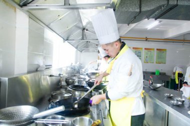 �ں��ݳ�������W(xu��)���g(sh��)ȥ�������