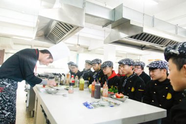 ����������Ӗ(x��n)�W(xu��)У��ô�x��Ҫע��ʲô��