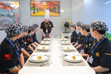 ���͵�δ���͘I(y��)ǰ�������