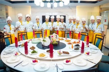 ���ˡ��롱Ȼ�Ąӵ��в����A�ο���