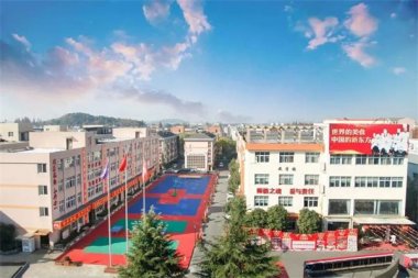 �@У�@���y�����������һֱ���ź����|��