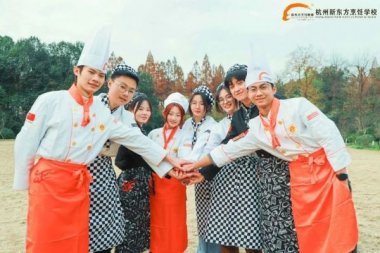 �����ϰ�Ѯ߀���D(zhu��n)�W(xu��)�᣿��У���D(zhu��n)�W(xu��)���Ă�(g��)�W(xu��)У����