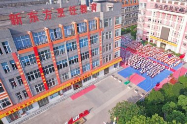 ��У���M�����D�WҪ��������ô�x�WУ�������ص����H