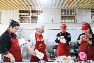 @0���A(ch��)С�����ں����|���W(xu��)���c(di��n)���һ�c(di��n)Ҳ���y