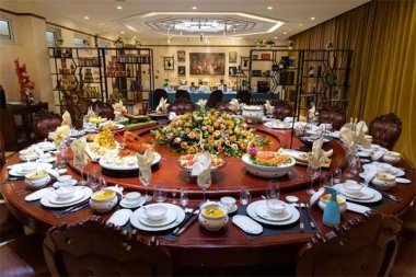 �����|���c�㹲�g�¹ʚq��ӭ��һ����