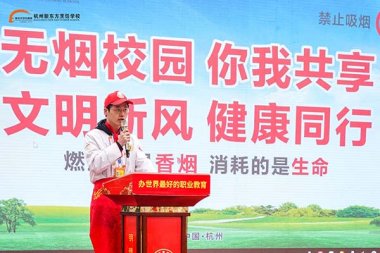 �����|�������xʽ���ӣ�������У�@���o�W������