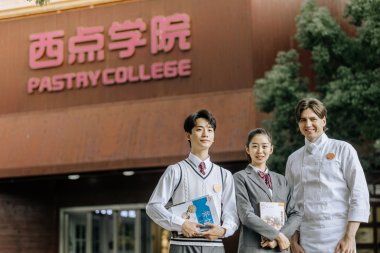 �e���и߿�����00��W(xu��)���c(di��n)���_�����u����