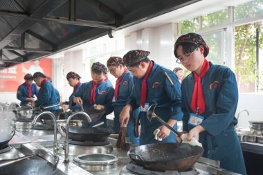 ������x��(y��u)�|(zh��)��W(xu��)У