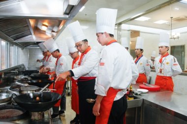 ������x��Ҏ(gu��)��W(xu��)У