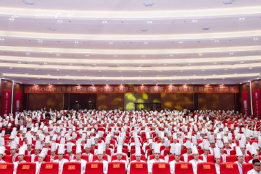 ��ϲ��(b��o)��1�ؽ�1��4�y����У�W(xu��)�Ӕث@�ѿ�(j��)���Wҫȫ��(gu��)��