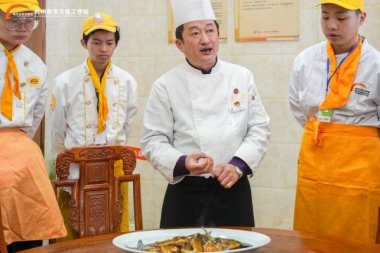 ����ǏN���L(zh��ng)���M(j��n)�����|�����ְ��ւ����������~�^��